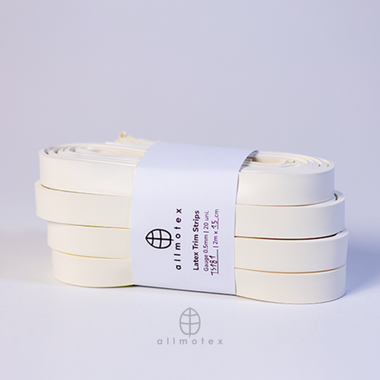 Ghost White 1,5cm latex trim with allmotex label on a white background